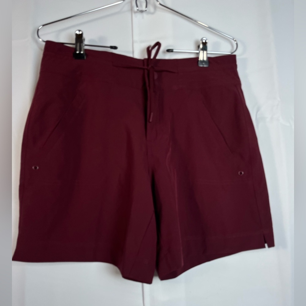 Athletic Womens Burgundy Shorts Size 4/6
